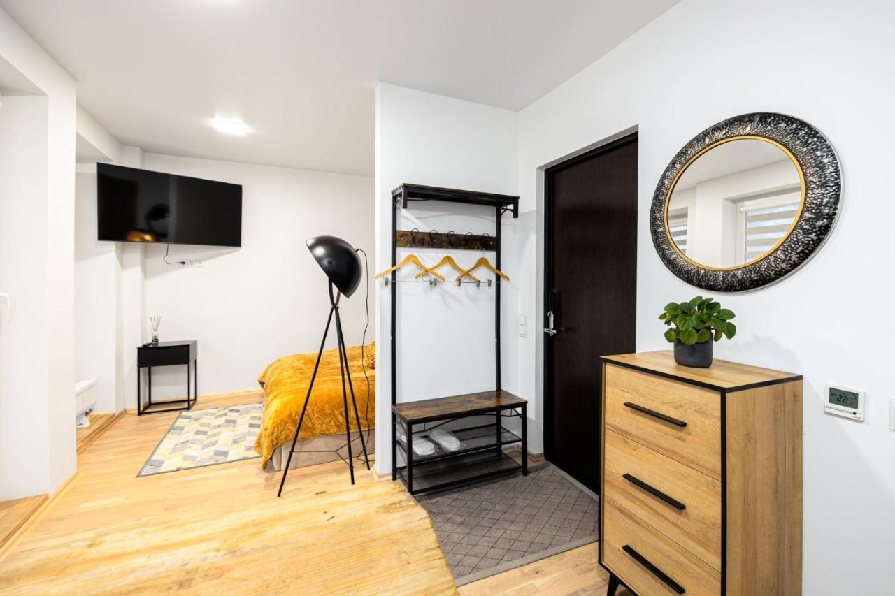 Апартаменты Ziedu Apartamentai Клайпеда Экстерьер фото