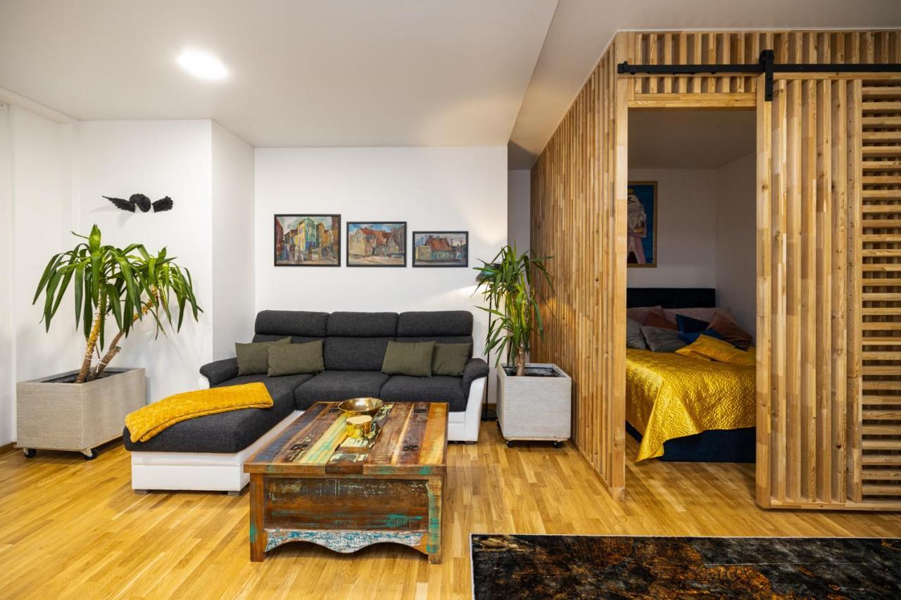 Апартаменты Ziedu Apartamentai Клайпеда Экстерьер фото
